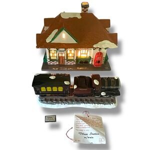 Dept 56 Snow Village "Village Station & Train" Set Complete w/Box Lighted Depot
